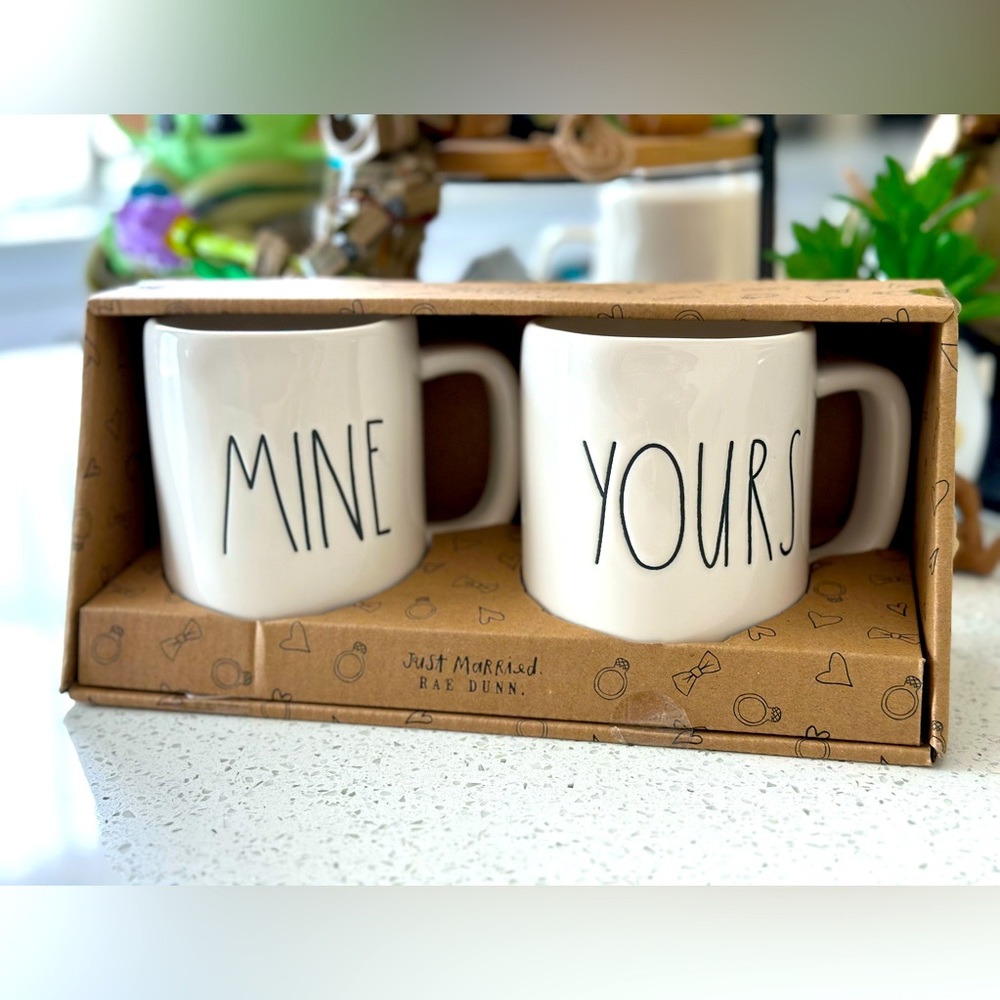 Rae Dunn mugs